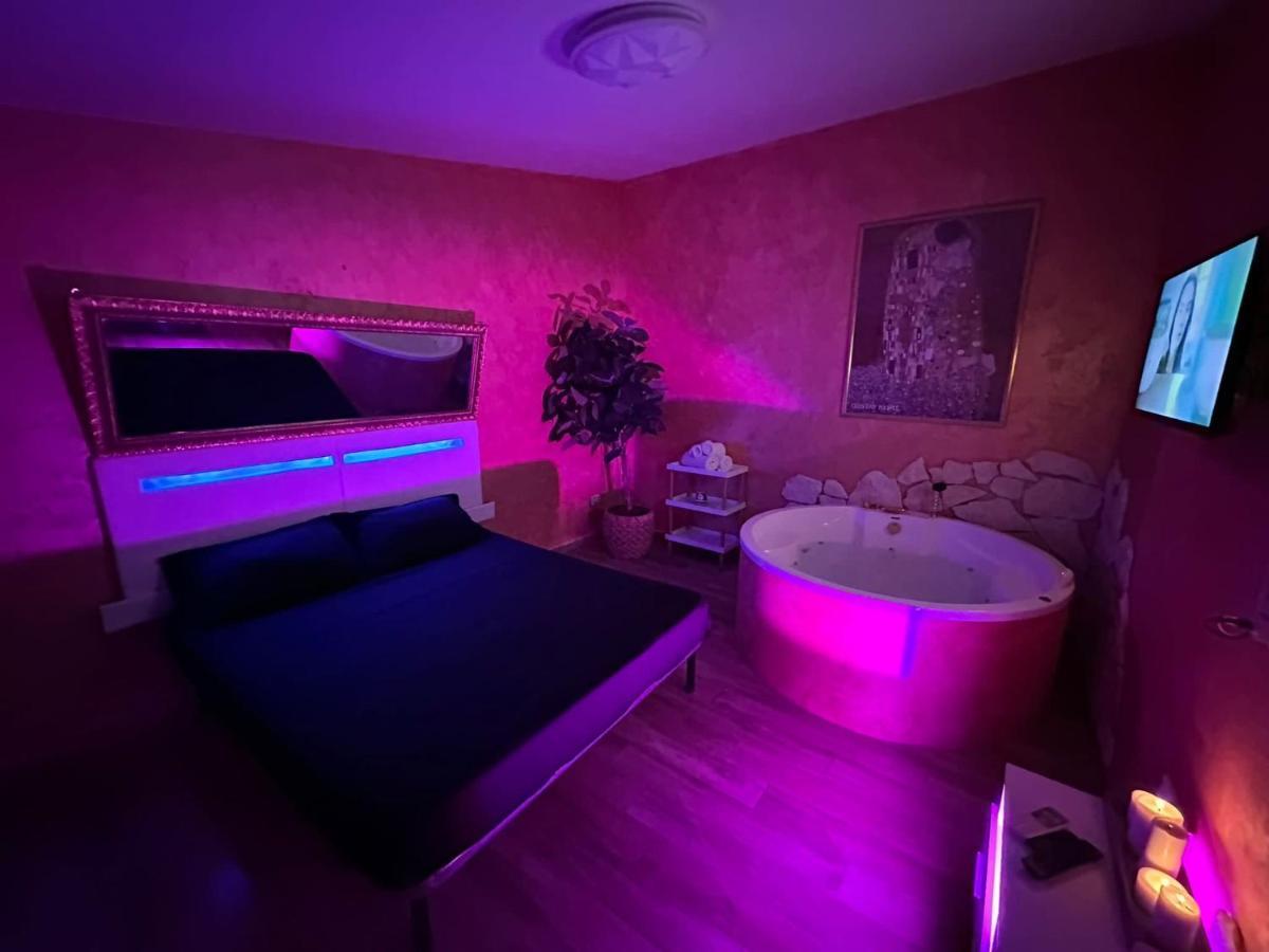 Atena Apartments B&B Gold Pescara Exteriör bild