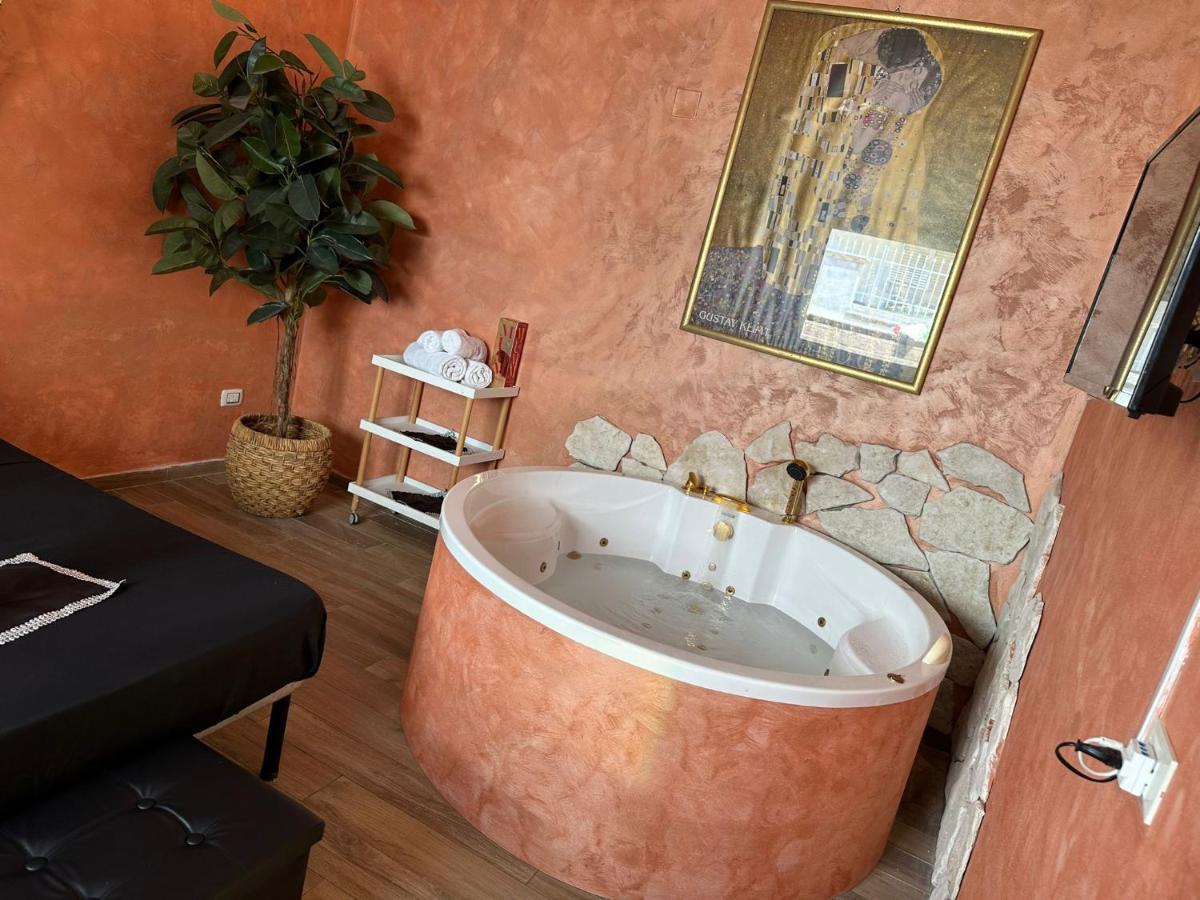 Atena Apartments B&B Gold Pescara Exteriör bild